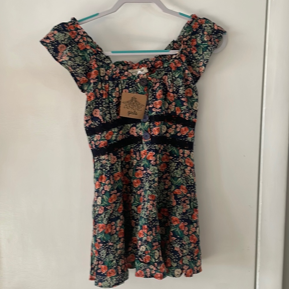 Girls floral dress, new with tags